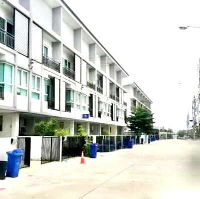 ทาวน์โฮมให้เช่า : ให้เช่าซีบิส โฮม เทิดราชัน-ดอนเมือง (C-Biz Home Terd Rachan-Donmuang) อยู่ถนนเทิดราชัน  ดอนเมือง