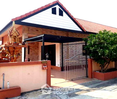 Houses for sale Bang Lamung Chonburi : 2-BR House close to Huai Yai (ID 1342018)