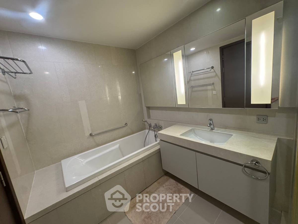 picture 2-BR Condo at Quattro By Sansiri near BTS Thong Lor (ID 2347319) - 8/16