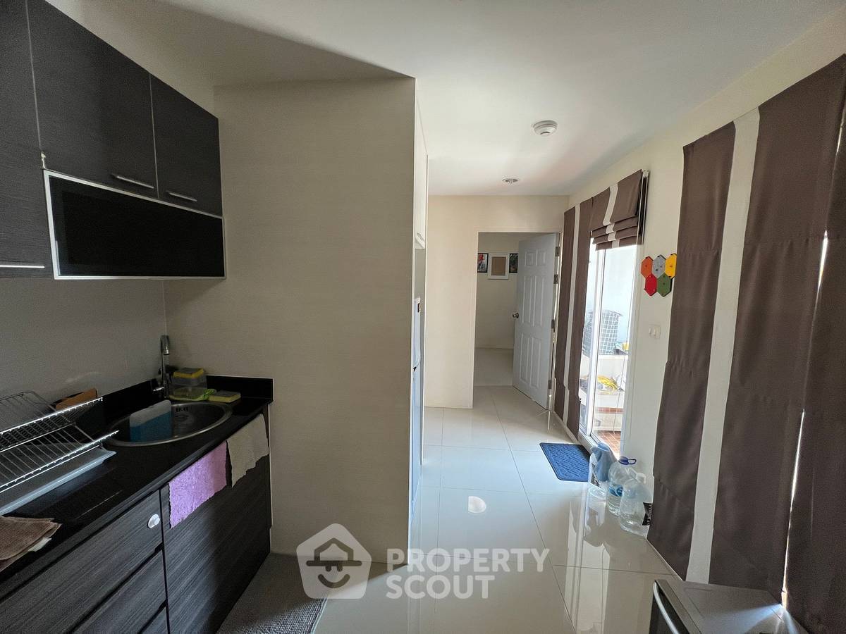 รูป คอนโด 2-ห้องนอน ที่ การ์เดน อโศก-พระราม 9 ใกล้ MRT เพชรบุรี (ID 985848) - รูปที่ 26/37