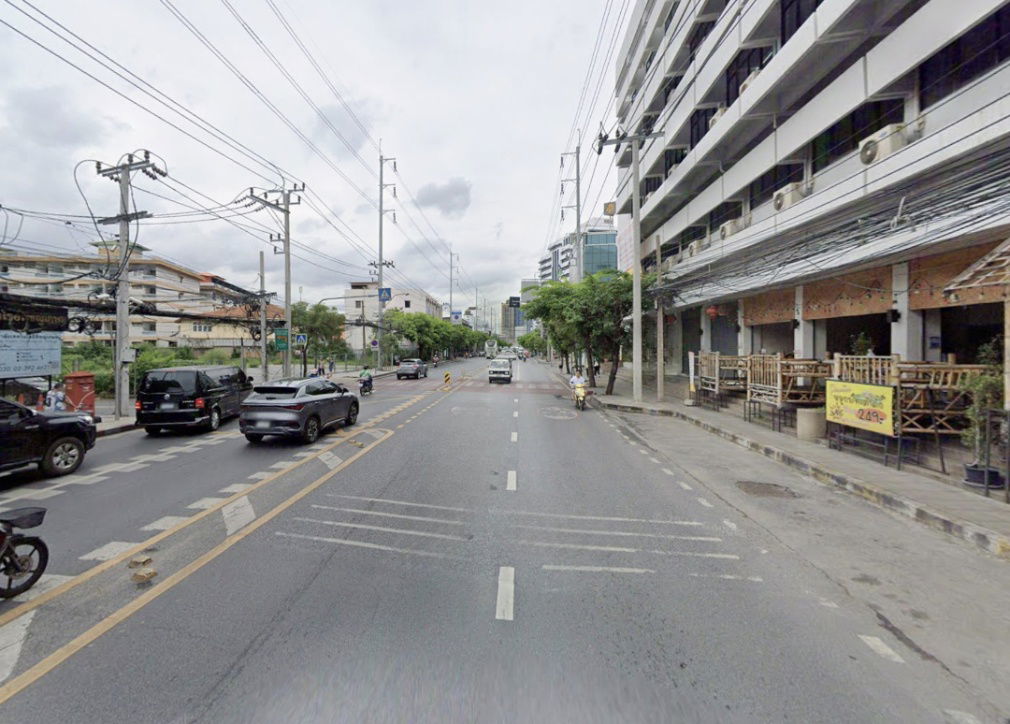 รูป ขายที่ดินพร้อมสิ่งปลูกสร้าง ปรีดีพนมยงค์ เดินทางสะดวกทั้ง BTS และ ทางด่วน - รูปที่ 2/4