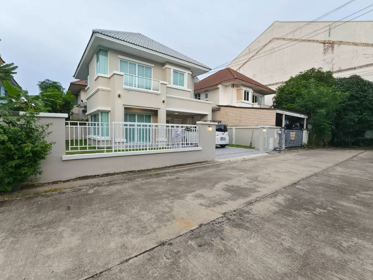 รูป บ้านเดี่ยว แต่งใหม่ พร้อมอยู่ พื้นที่กว้างขวาง หมู่บ้าน สินธานี แกรนด์วิลล์ รังสิต คลอง5 ต.รังสิต อ.ธัญบุรี จ.ปทุมธานี - รูปที่ 2/23