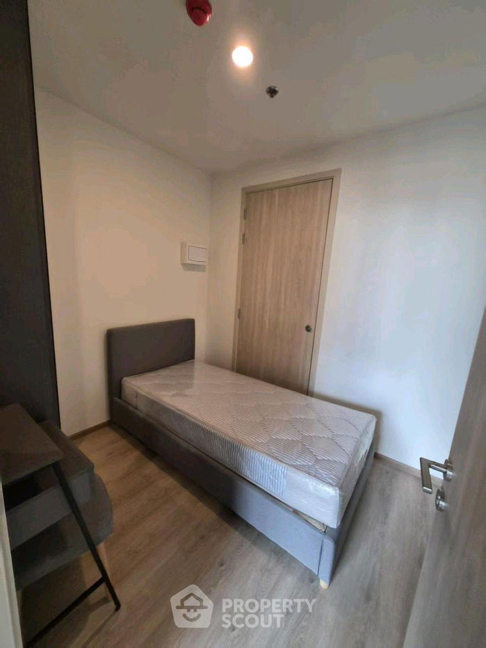 picture 3-BR Condo at Nue District R9 near MRT Phra Ram 9 (ID 2299735) - 8/9