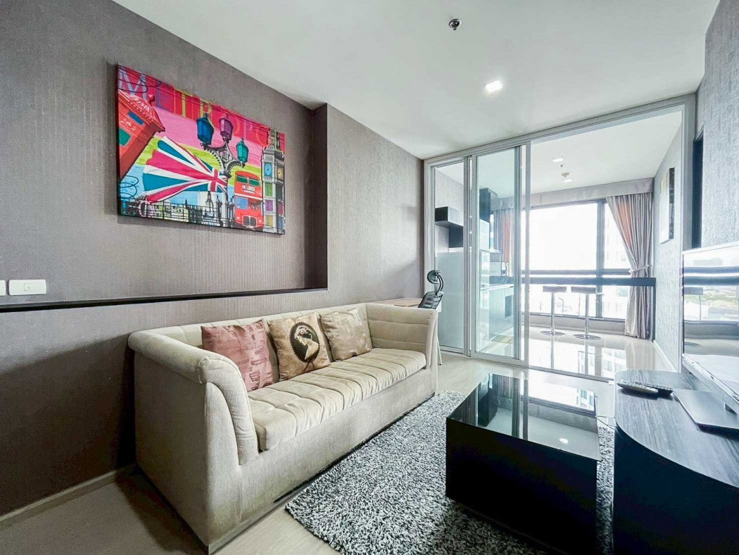 Condo for rent, next to BTS Phra Khanong, RHYTHM Sukhumvit 44/1, city view, 45 sq m, 11th floor, fully furnished