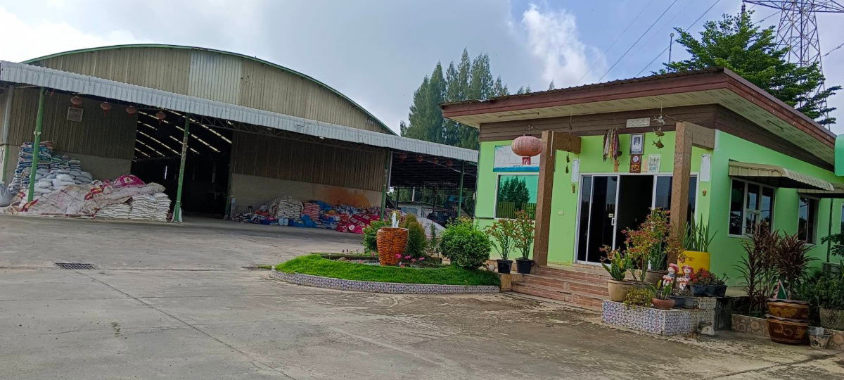 รูป โรงงานผลิตปุ๋ยเคมี ปุ๋ยอินทรีย์  เจ้าของให้เช่าเอง   พร้อมเครื่องจักรไฟ 3 เฟส กาญจนบุรี - รูปที่ 6/7
