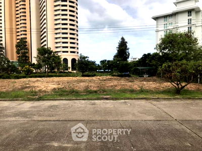 ที่ดิน ชะอำ เพชรบุรี : ที่ดินสำหรับปล่อยขาย 826.8 ตารางเมตร แถว ใกล้ หาดชะอำ (ID 1320047)