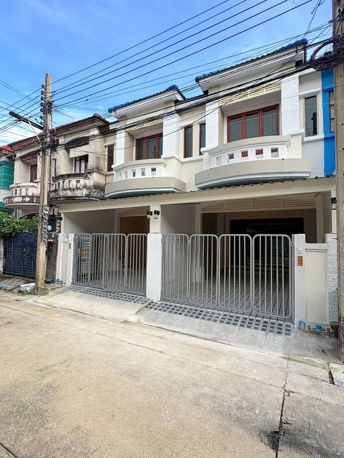 รูป ฟรีโอน! ทาวน์เฮ้าส์ 2 ชั้น บุศรินทร์ บางบัวทอง | ตกแต่งใหม่! ใกล้ BTS แยกบางพลู | เพียง 1.79 ลบ. - รูปที่ 17/17