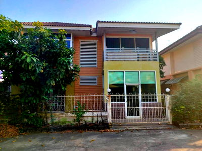 Twin houses for sale Nong Chok : Semi-detached house for sale, Pensri Suwinthawong 25, Nong Chok