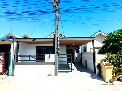 บ้านแฝด กรุงเทพมหานคร : บ้านเดี่ยวชั้นเดียว ตกแต่งใหม่ พร้อมเฟอร์ฯ หมู่บ้าน อมรทรัพย์ ถนนอยู่วิทยา 16 ซอยย่อย 19 เขตหนองจอก 