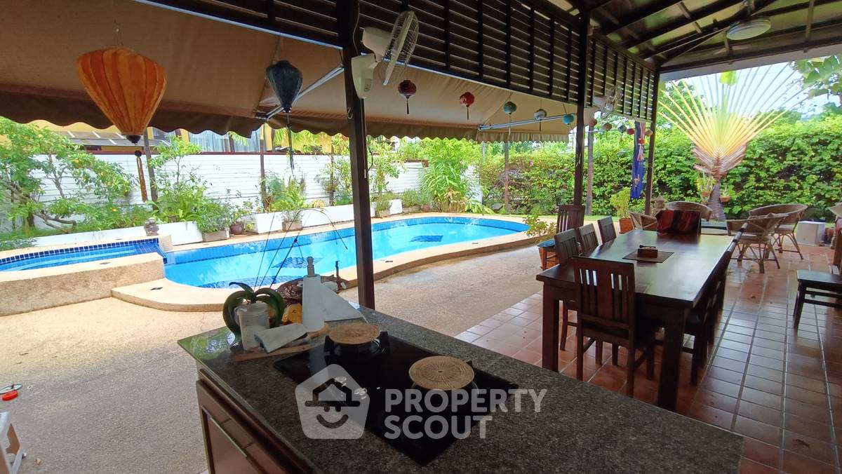 picture Spacious 3-BR Villa at Baan Chawa (ID 1346588) - 2/28