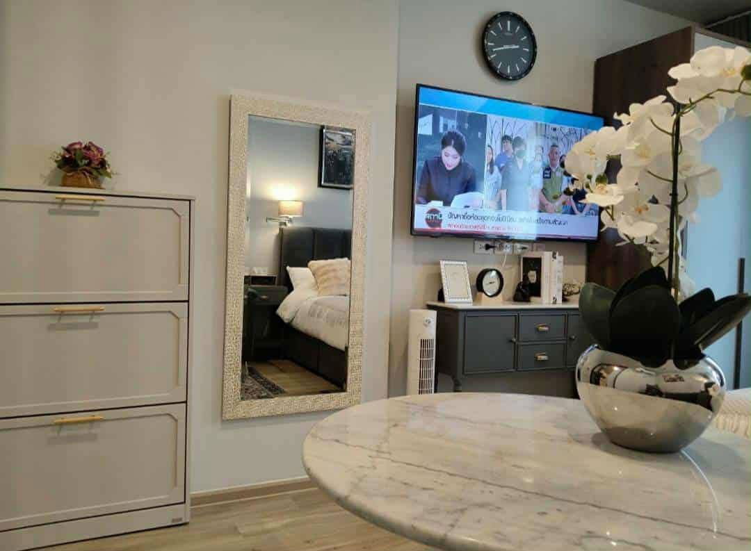 picture Luxury condo for rent, Culture Thonglor, near BTS Thonglor, just a walk to the train station, brand new room, luxurious lifestyle. - 4/8