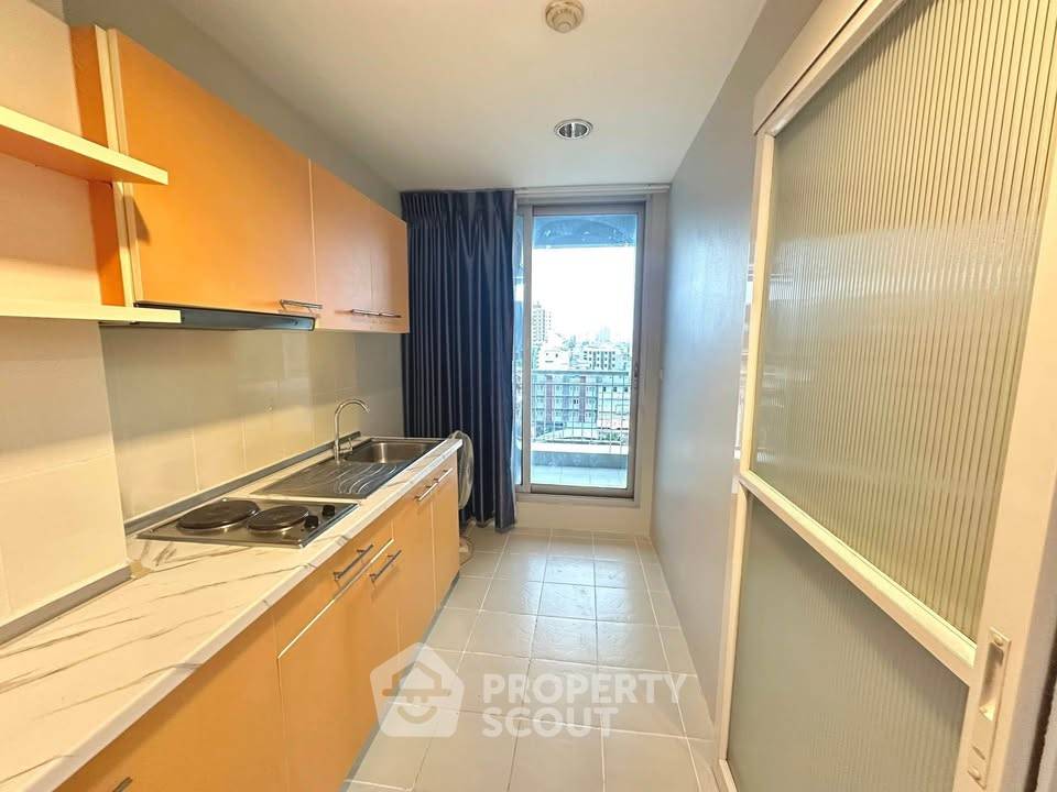 picture 1-BR Condo at Life @ Ratchada-Huaikwang near MRT Sutthisan (ID 2447491) - 10/18