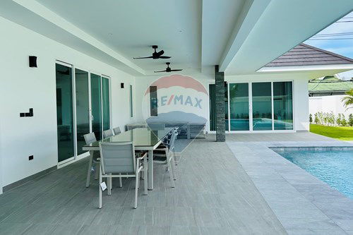 picture [920601001-642] The Clouds 3, Brand New Luxury Pool Villa, Hua Hin 70 For Sale - 6/41