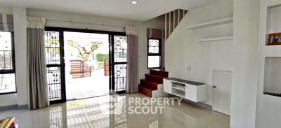 ทาวน์โฮม ถนนพรประภานิมิต : ทาวน์เฮาท์ 2-ห้องนอน ใกล้ เมืองพัทยา (ID 1448729)