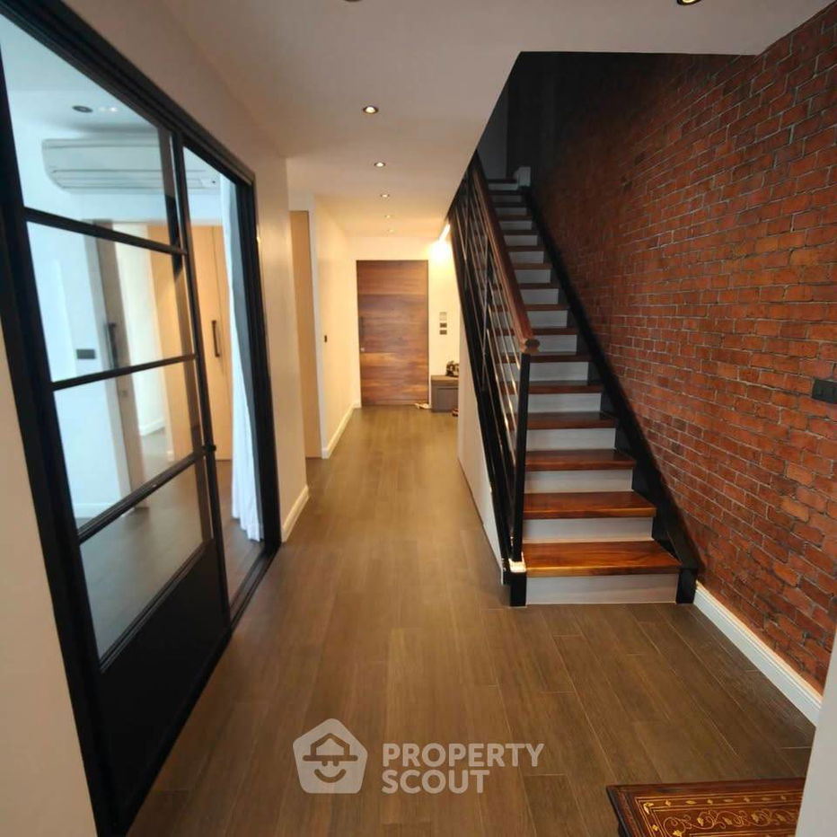 picture 4-BR Condo at Penthouse Condominium 3 near BTS Ekkamai (ID 2445039) - 16/20