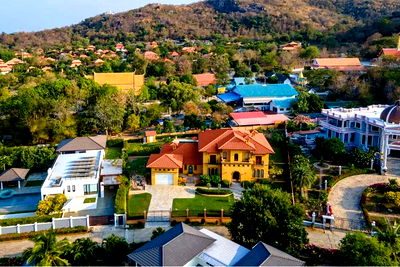 Houses for sale Hua Hin Prachaubkirikhan : [920601001-269] Perfect Tuscany Villa in Excellent Location, Hua Hin Soi 116