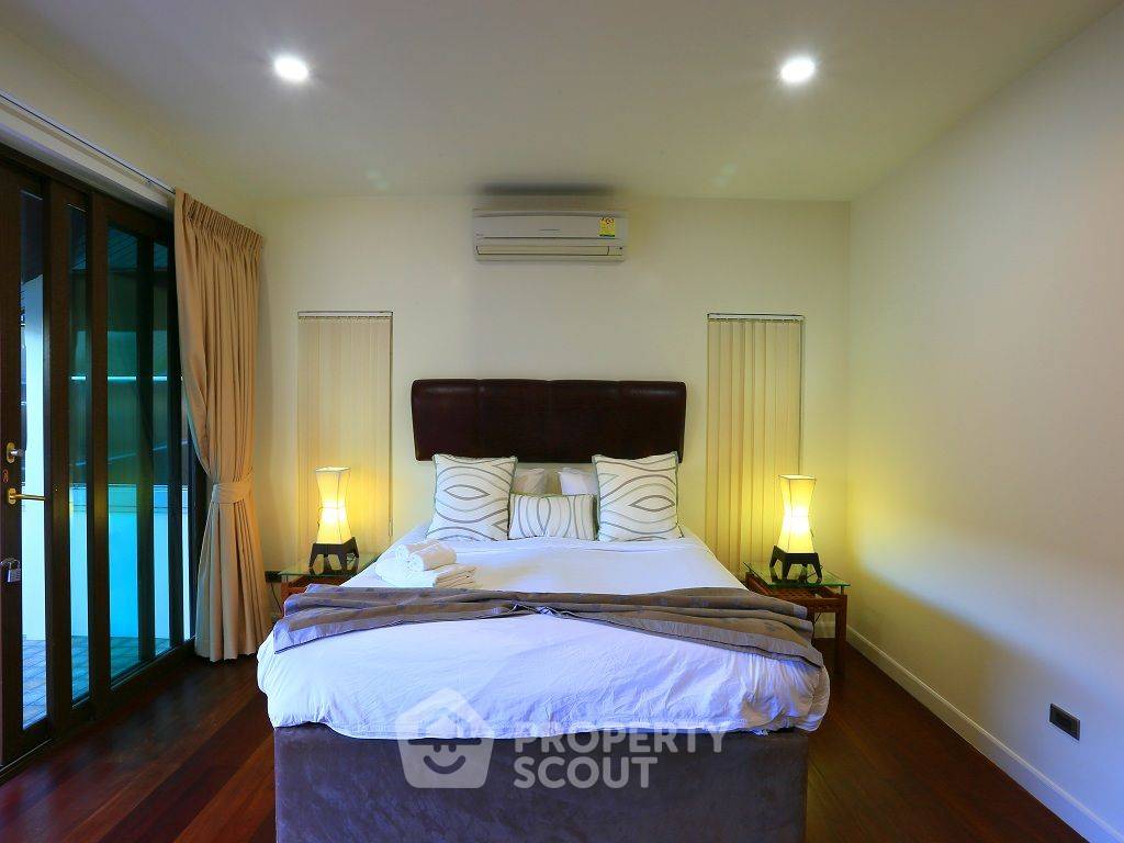 รูป วิลล่า 5-ห้องนอน ใกล้ ถนนพระตำหนัก พัทยา (ID 1330762) - รูปที่ 32/35