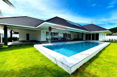 Houses for sale Hua Hin Prachaubkirikhan : [920601001-642] The Clouds 3, Brand New Luxury Pool Villa, Hua Hin 70 For Sale