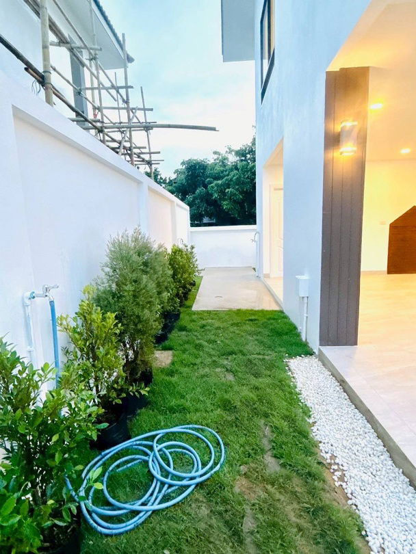 picture Newly built two-story house for sale, price not over one million, next to Wachiralai San Aphi School. - 7/15