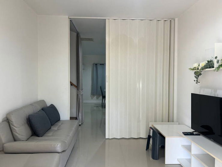 picture 2 Floors Townhome for rental in Chachoengsao - 3/17