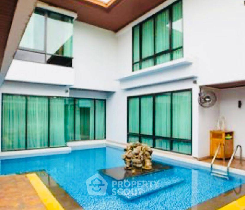 picture 7-BR Villa near BTS Ekkamai (ID 1357262) - 1/23