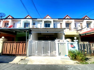 ทาวน์โฮม กรุงเทพมหานคร : ทาวน์เฮ้าส์ รีโนเวทใหม่ ทำเลดี หมู่บ้าน เคซีรามอินทรา6 พระยาสุเรนทร์ 45 คลองสามวา พร้อมเฟอร์นิเจอร์