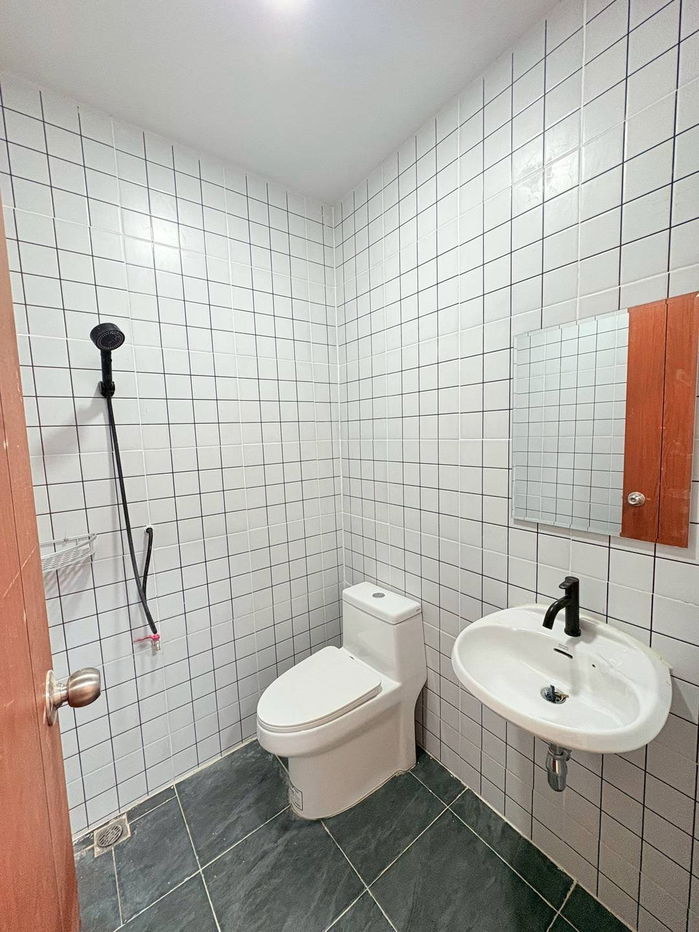 รูป ฟรีโอน! ทาวน์เฮ้าส์ 2 ชั้น บุศรินทร์ บางบัวทอง | ตกแต่งใหม่! ใกล้ BTS แยกบางพลู | เพียง 1.79 ลบ. - รูปที่ 5/17