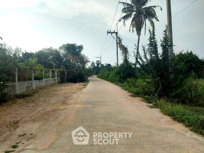 ที่ดิน วิทยาลัยเทคโนโลยีพณิชยการ สัตหีบ : ที่ดินสำหรับปล่อยขาย 5,600 ตารางเมตร แถว ใกล้ ห้วยใหญ่ (ID 1531380)