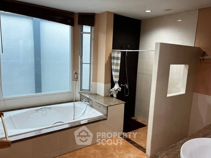 รูป บ้าน 3-ห้องนอน ใกล้ พัทยาตะวันออก (ID 1436783) - รูปที่ 2/14