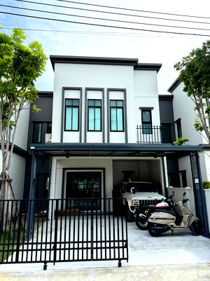 Townhouses for rent Muang Samut Prakarn Samut Prakarn : For rent Townhome Britania Parks