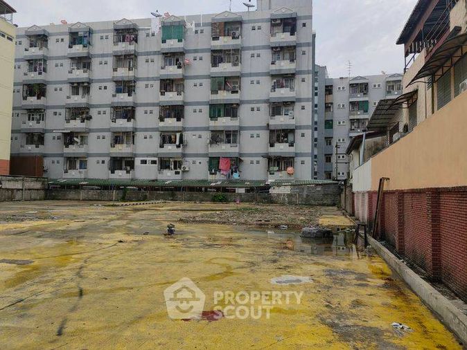 Land for sale, 318 sq wah, Wang Thonglang