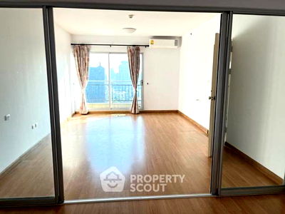 Condos for sale BTS Thong Lo (Thong Lor) : 1-BR Condo at Supalai Park Ekamai - Thonglor near ARL Ramkhamhaeng (ID 1671766)