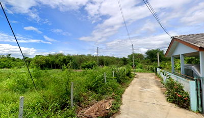 Land for sale Lamphun : Land for sale in Muang Lamphun District, area 5 rai 2 ngan 31 sq m.