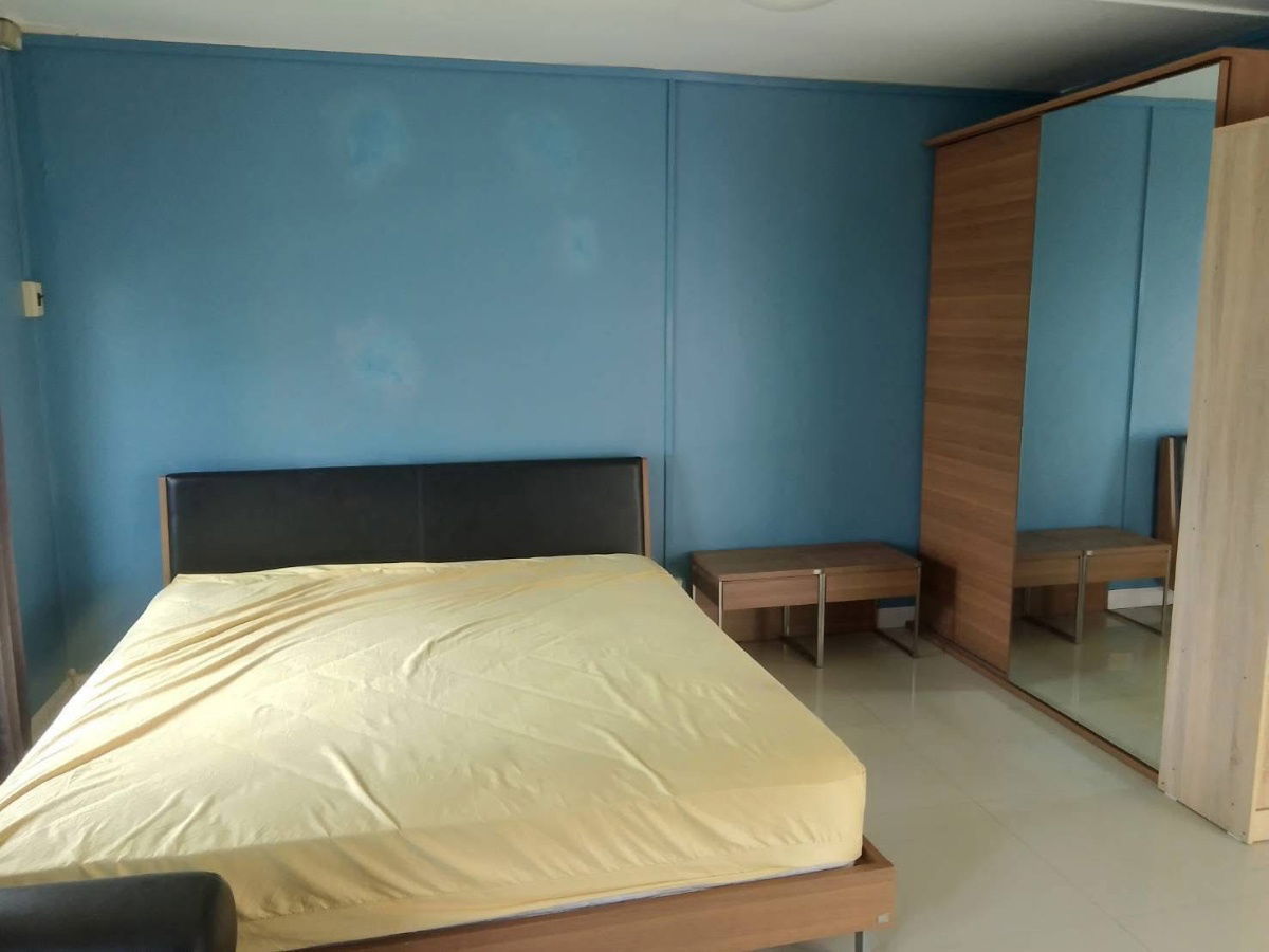 รูป 🔑 ประกาศให้เช่า: ทาวน์โฮม 3 ชั้น เมืองทองธานี หมู่บ้านลูกกอล์ฟ เมืองทองธานี (ซอย 1/1) 2 ห้องนอน  4 ห้องน้ำ สภาพแวดล้อมสงบ เป็นส่วนตัว - รูปที่ 11/18