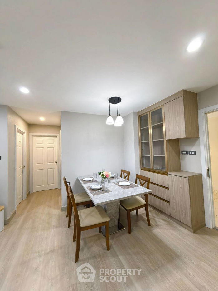 picture 2-BR Condo at Lumpini Suite Sukhumvit 41 near BTS Phrom Phong (ID 2447903) - 8/23