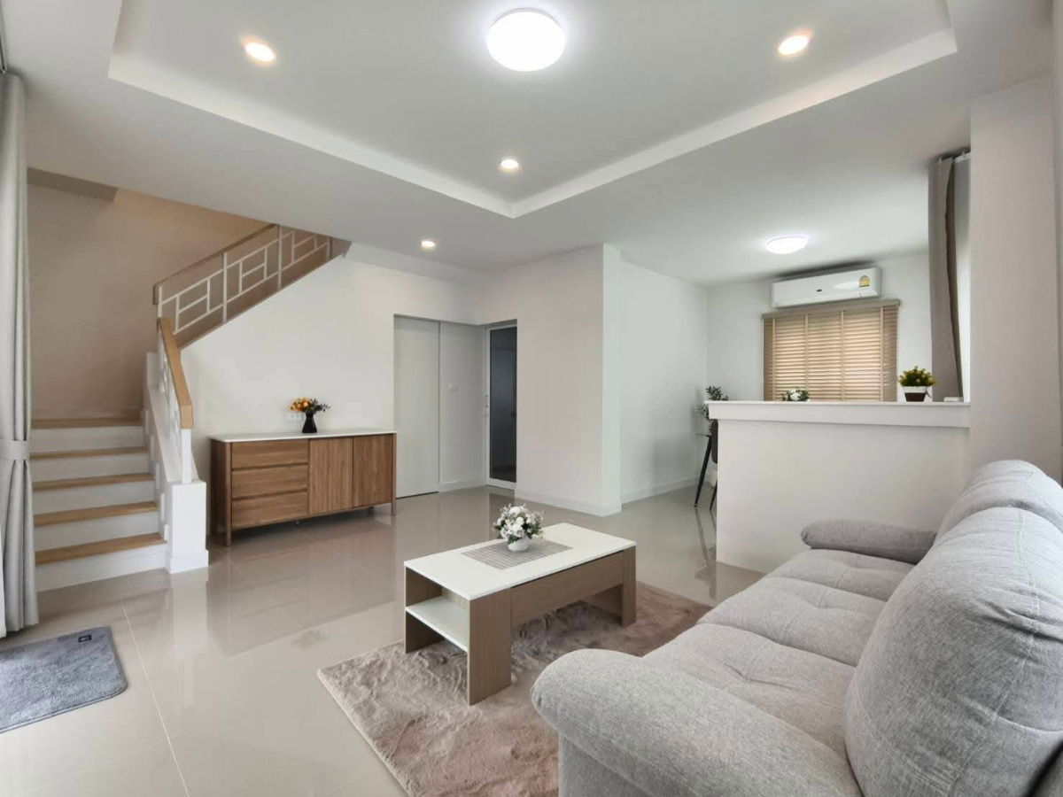 รูป บ้านเดี่ยว สไตล์โมเดิร์น รีโนเวทพร้อมอยู่ หมู่บ้านฟ้าปิยรมย์เฟส15 โซนเทนโดร คลอง 6 ลำลูกกา ปทุมธานี ของแถมมากมาย - รูปที่ 9/49