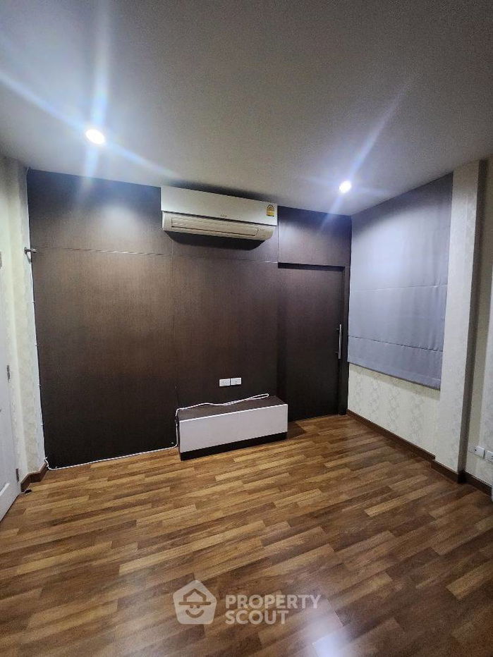 picture 4-BR House in Lam Pho (ID 2032763) - 8/18