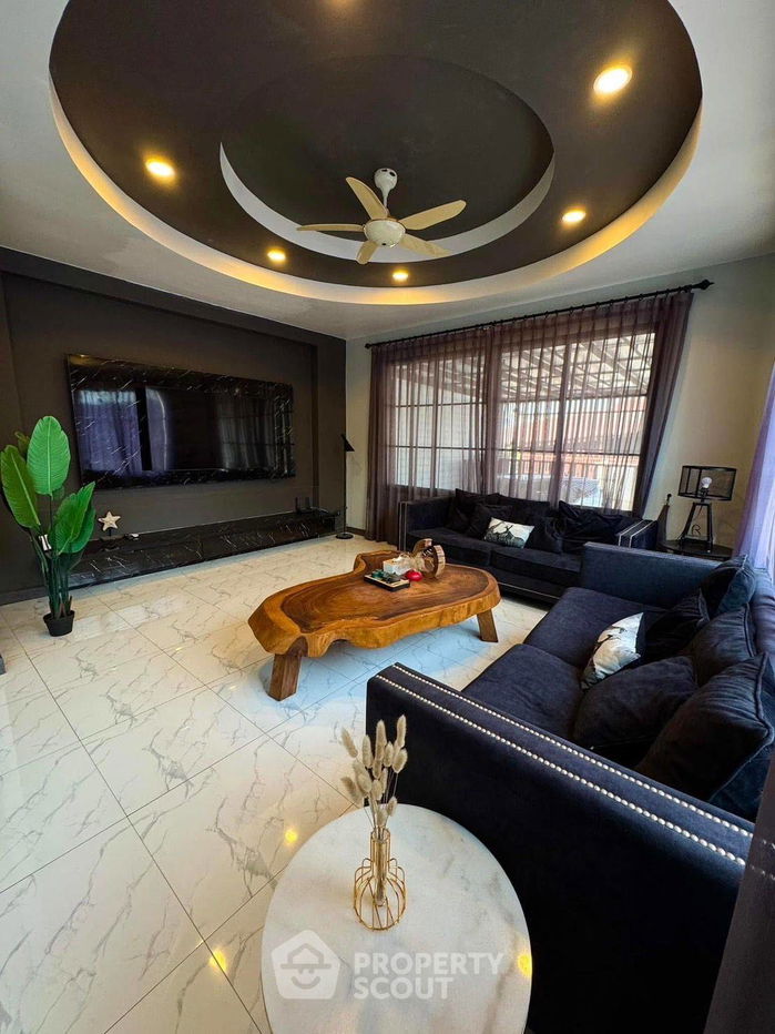 picture 5-BR Villa close to Pattaya Walking Street (ID 2021396) - 29/34