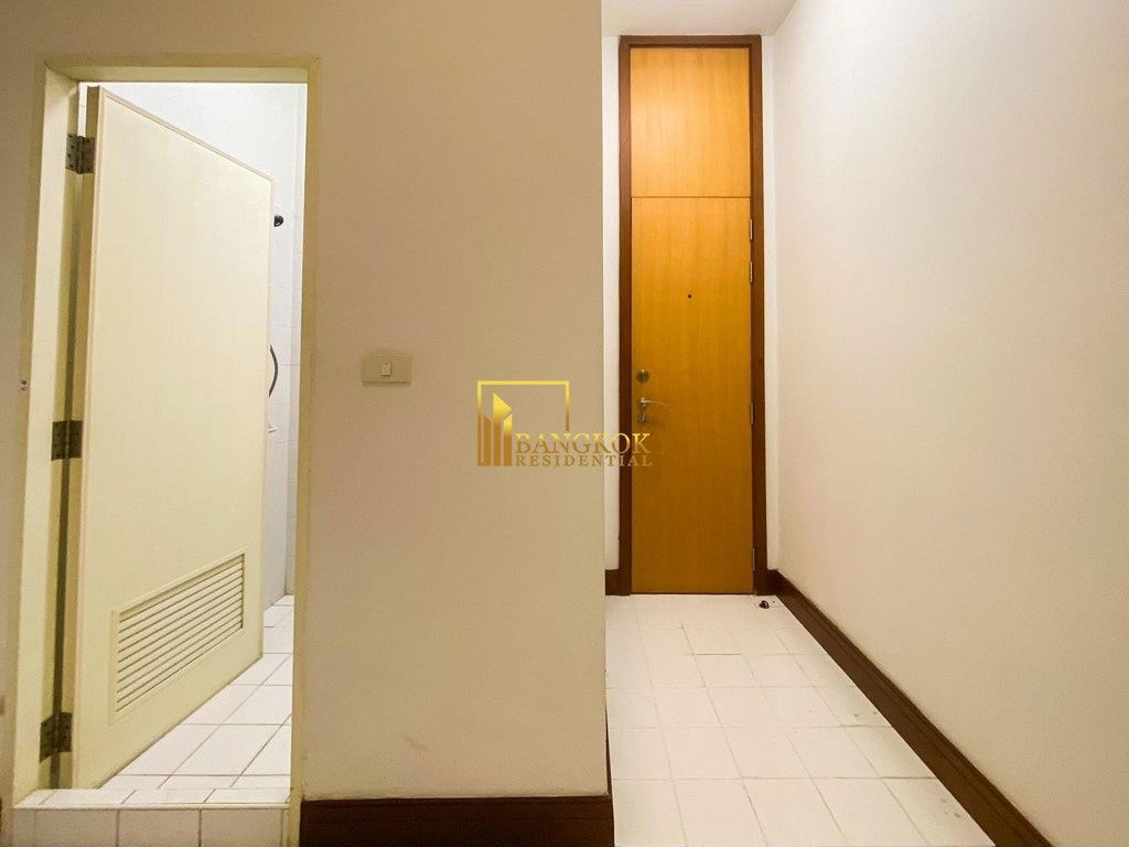 รูป High Quality 3 Bedroom Luxury Apartment in Phloenchit - BR21040AP - รูปที่ 7/37