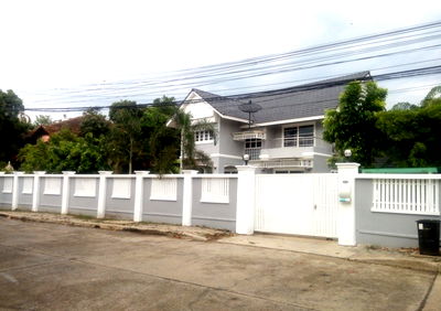 Houses for rent Hathai Rat Road : Two-story detached house for rent in Supalai Buri Village, Rangsit Khlong 4.