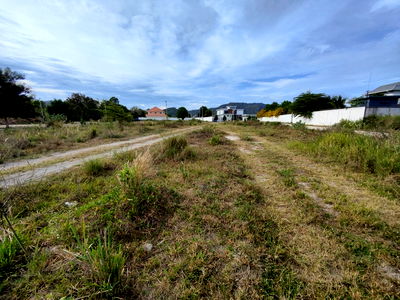 Land for sale Hua Hin Prachaubkirikhan : 2-0-91 Rai | Corner Home Building Plot  Located Near Black Mountain Golf Course