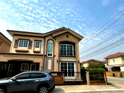 บ้านแฝดให้เช่า : HR3026ให้เช่าบ้านแฝด หมู่บ้านโกลเด้น นีโอ บางแค เฟอร์ครบพร้อมอยู่ ใกล้ MRT สถานีหลักสอง