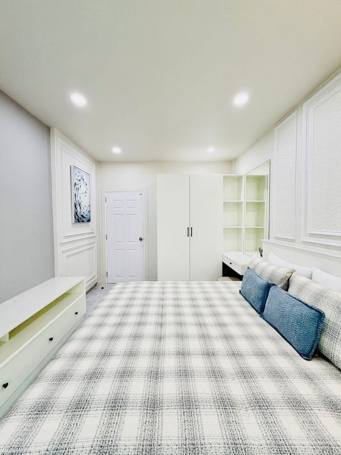 picture Townhouse for Sale in Pattaya! Ready to Move In — Park Rung Rueng Village - 12/14