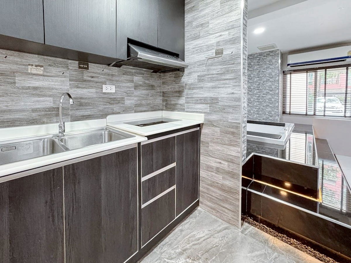 รูป #b4791 22/11/68  ขายคอนโด เดอะคริส 3 รัชดา 17     The kris 3 📲📢สอบถาม ld line @condoboy - รูปที่ 7/18