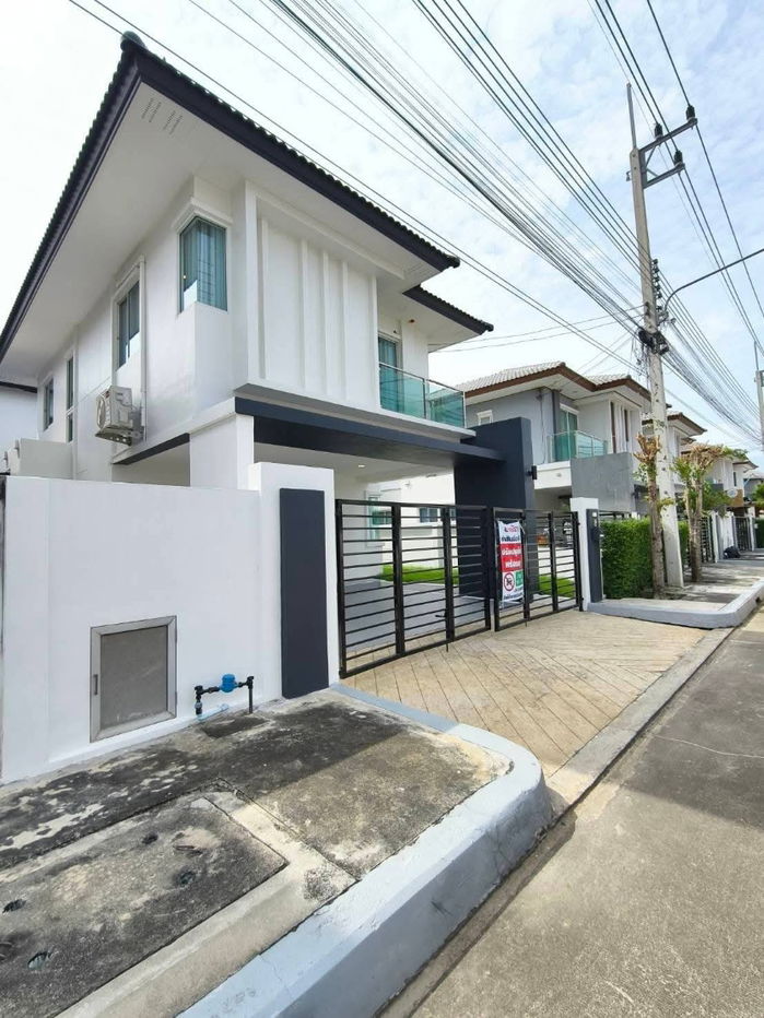 รูป บ้านเดี่ยว สไตล์โมเดิร์น รีโนเวทพร้อมอยู่ หมู่บ้านฟ้าปิยรมย์เฟส15 โซนเทนโดร คลอง 6 ลำลูกกา ปทุมธานี ของแถมมากมาย - รูปที่ 3/49