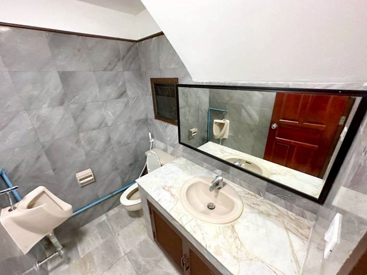 picture 💛 For rent 4-storey semi-detached house, Home Avenue Village, 5 bedrooms, 37 sq m, pets allowed, Sukhumvit 101/1, near the BTS. - 6/20