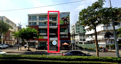 Shophouses for sale Bangkok : Commercial-residential building for sale, 4 floors (with mezzanine) in the Thong Pan 1 Townhome project.