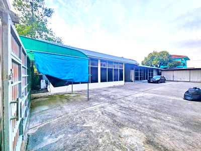 Factory for rent Prawet : The best price in 4 years Pattanakarn Rd. Sukhumvit 77 Onnut 68-74 warehouse for rent 550sqm. with o