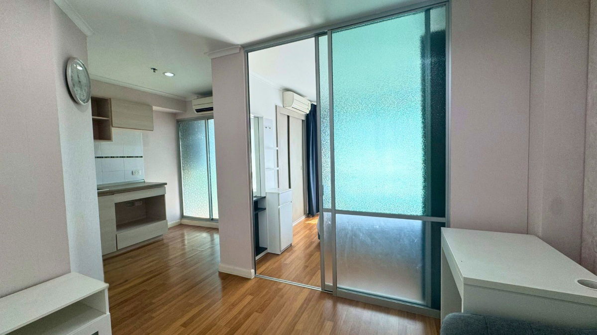 picture Lumpini Park Riverside - Rama 3, fully furnished, ready to move in, balcony with pool view, 36th floor, top floor, quiet and private. - 2/10