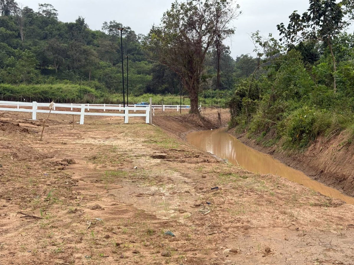picture Mountain-view land for sale, Khao Yai. Affordable price. Only 3 plots left. Located in Khanong Phra, Pak Chong, 13.40 km from Mittraphap Road - 6/12